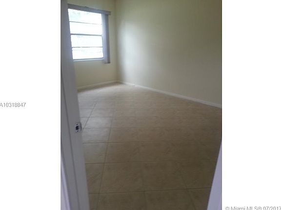 4th image of 1100 SW 128th Ter APT 207U