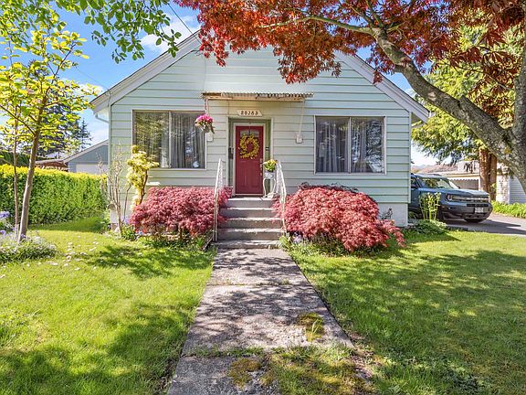 2nd image of 20283 Lorne Ave