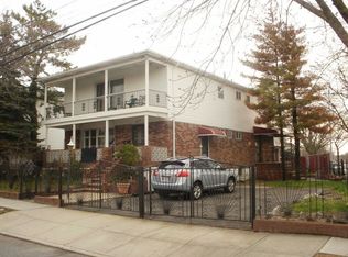 14995 254th St, Rosedale, NY 11422