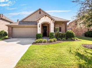 816 Water Garden Cir, Little Elm, TX 75068
