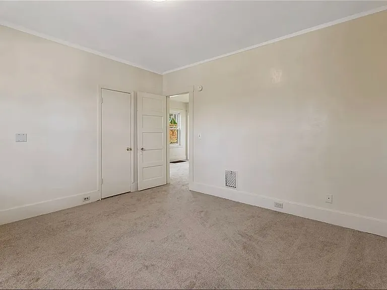 1607 Burnet Ave #1 — Photo 7