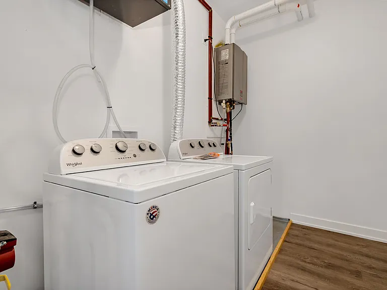 206 Alfred St #2 — Photo 18