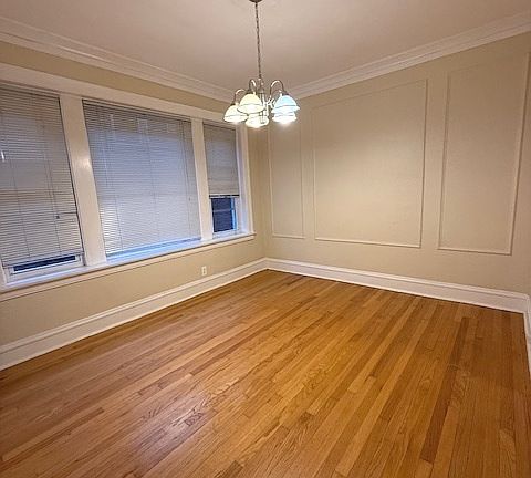 5th image of 2042 W Farragut Ave APT 1S