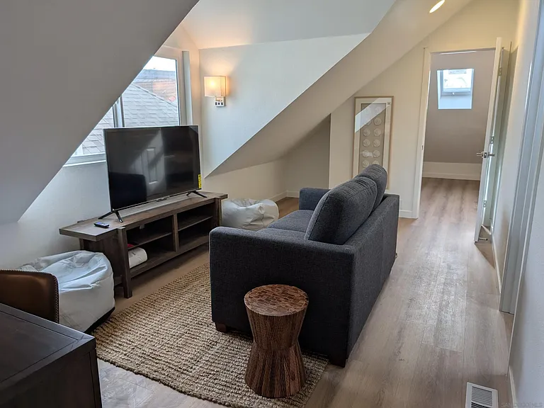 815 Isthmus Ct — Photo 21