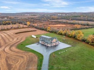842 Hamilton Rd, Quinte West, ON K8N4Z5