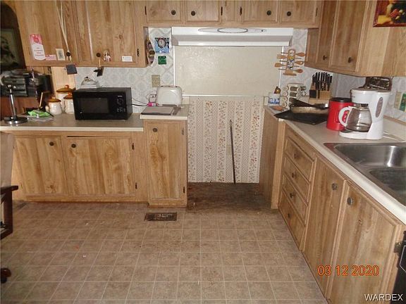 4th image of 3677 N Harvard St