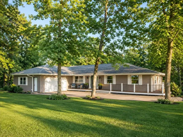 5908 E 76th St S, Newton, IA 50208