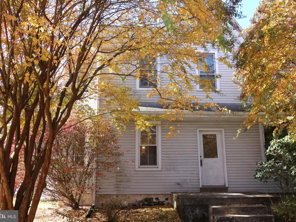 500 Chatham St, Avondale, PA 19311