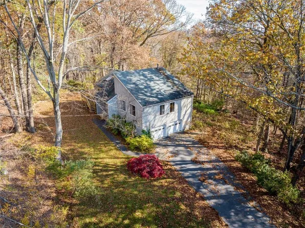 22 Cortlandt Manor Road, Katonah, NY 10536