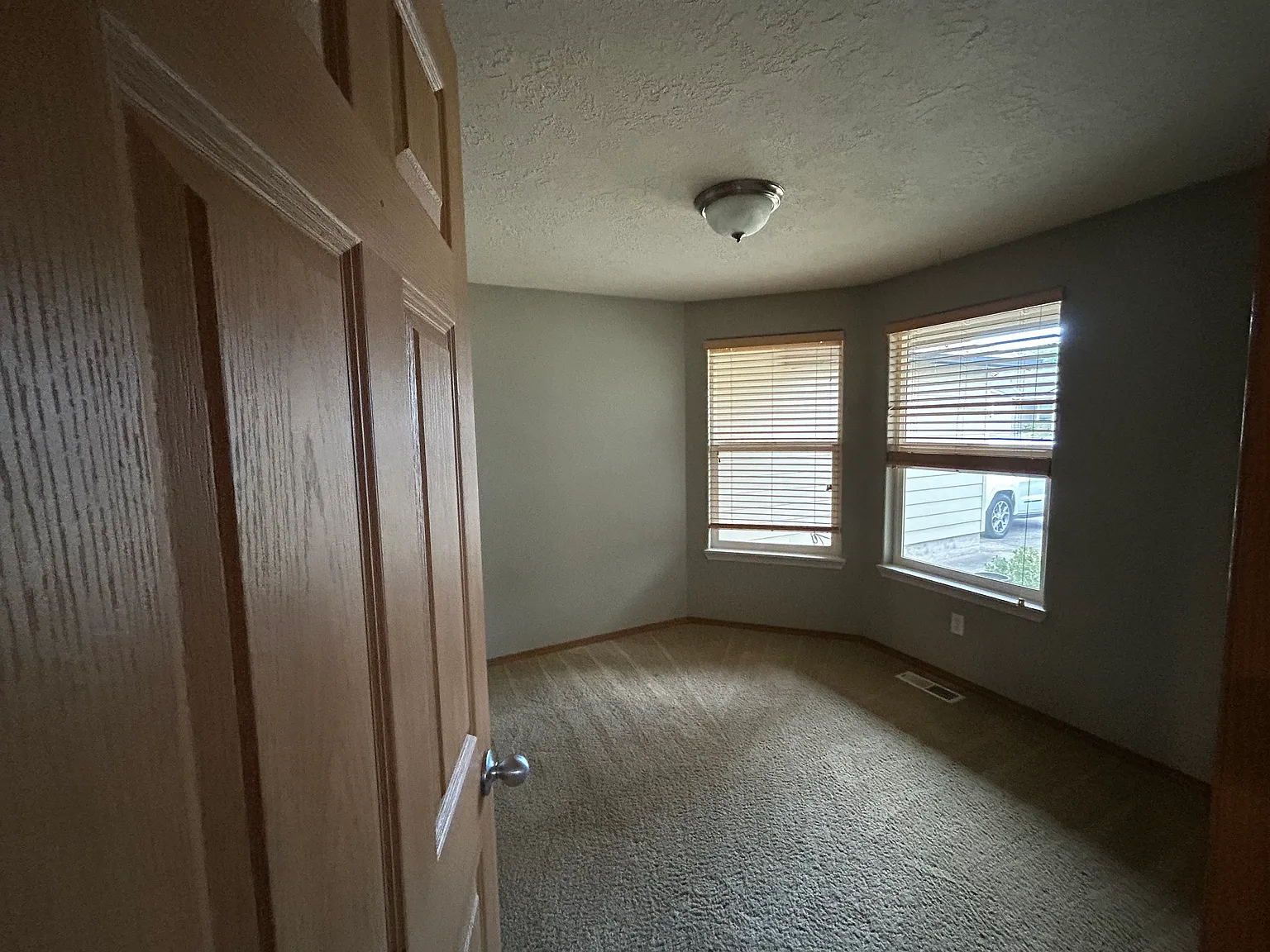3 bed, 1224 sqft, $2,250 — Photo 2