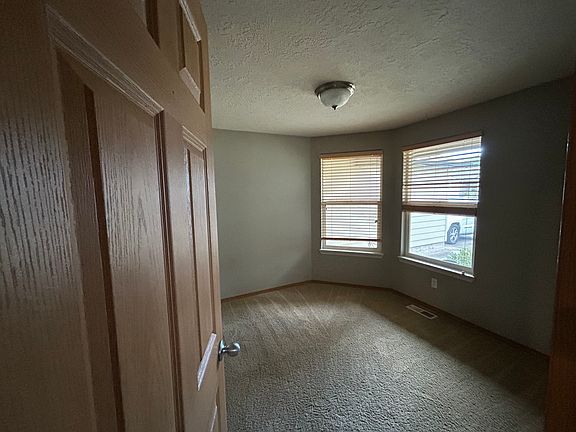 2nd image of 1224 Jonmart Ave SE