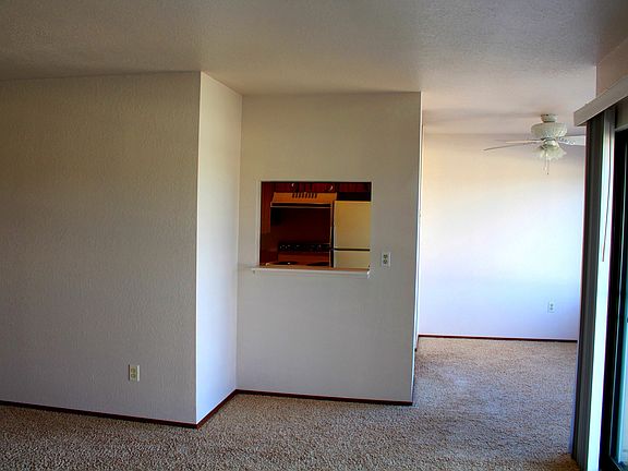 4th image of 1588 Naval Ave APT 7