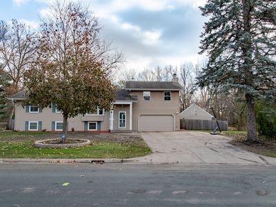 7424 Lee Ave N, Brooklyn Park, MN, 55443