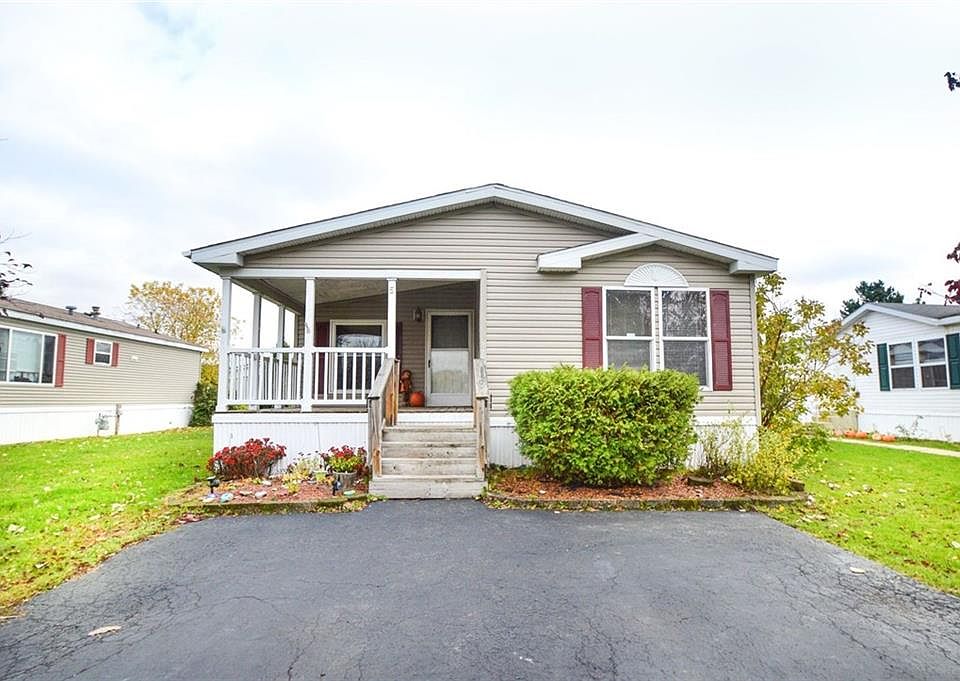 1st image of 5 Juniper Dr