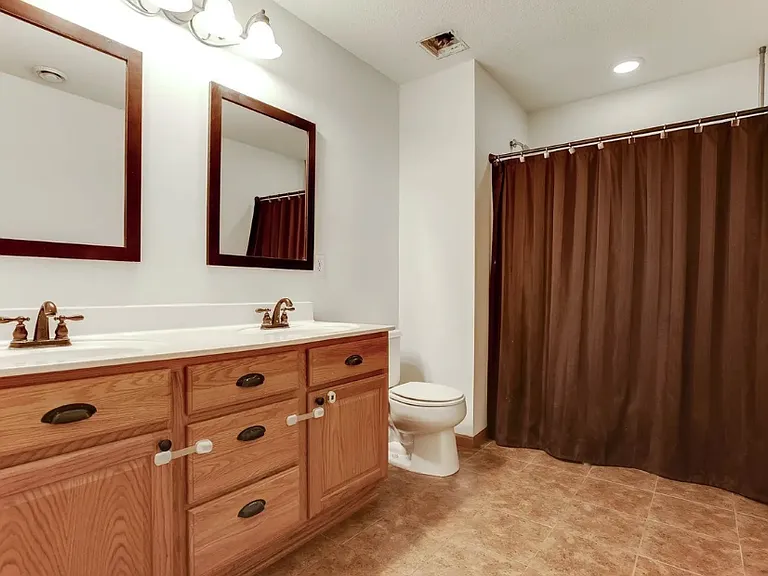 15346 Flower Way — Photo 3