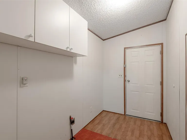 37 Riverside Ln #A — Photo 13