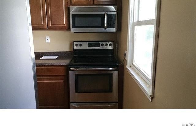 2nd image of 9526 Bataan Dr