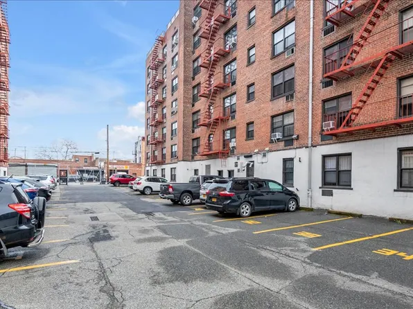 877 Bay Ridge Avenue image 20 of 20