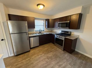 28-30 Globe St, Woonsocket, RI 02895