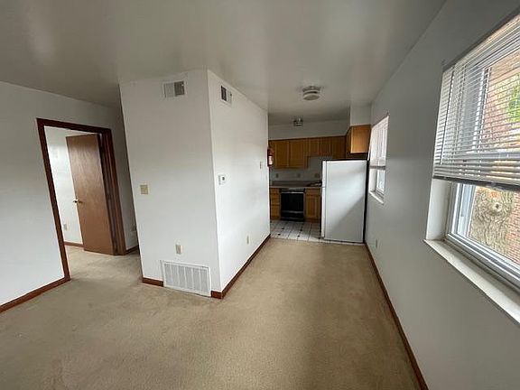 2nd image of 422 S Henderson St