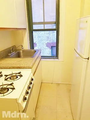 Rented by Mdrn Residential | media 14