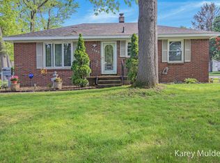 1760 Royal Oak St SW, Wyoming, MI 49519
