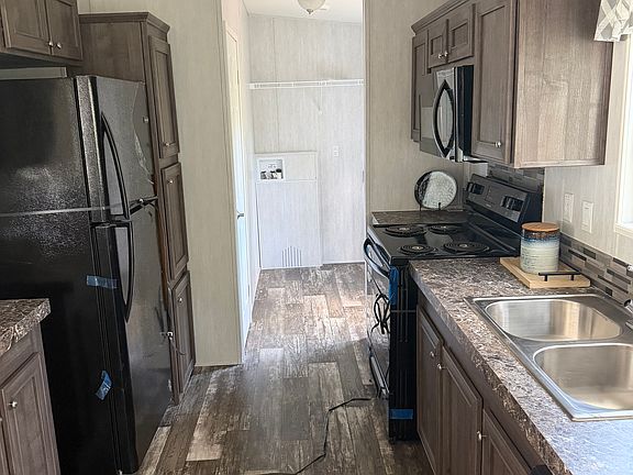 4th image of 9308 Ogalala St