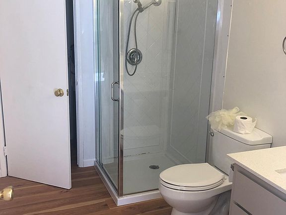 5th image of 497 La Conner Dr #2