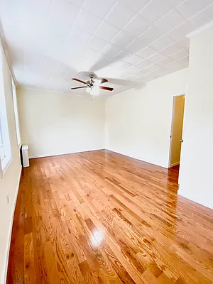 Rented by Amorelli Realty | media 14