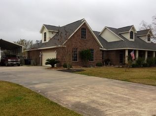 9727 Palm Dr, Mont Belvieu, TX 77523