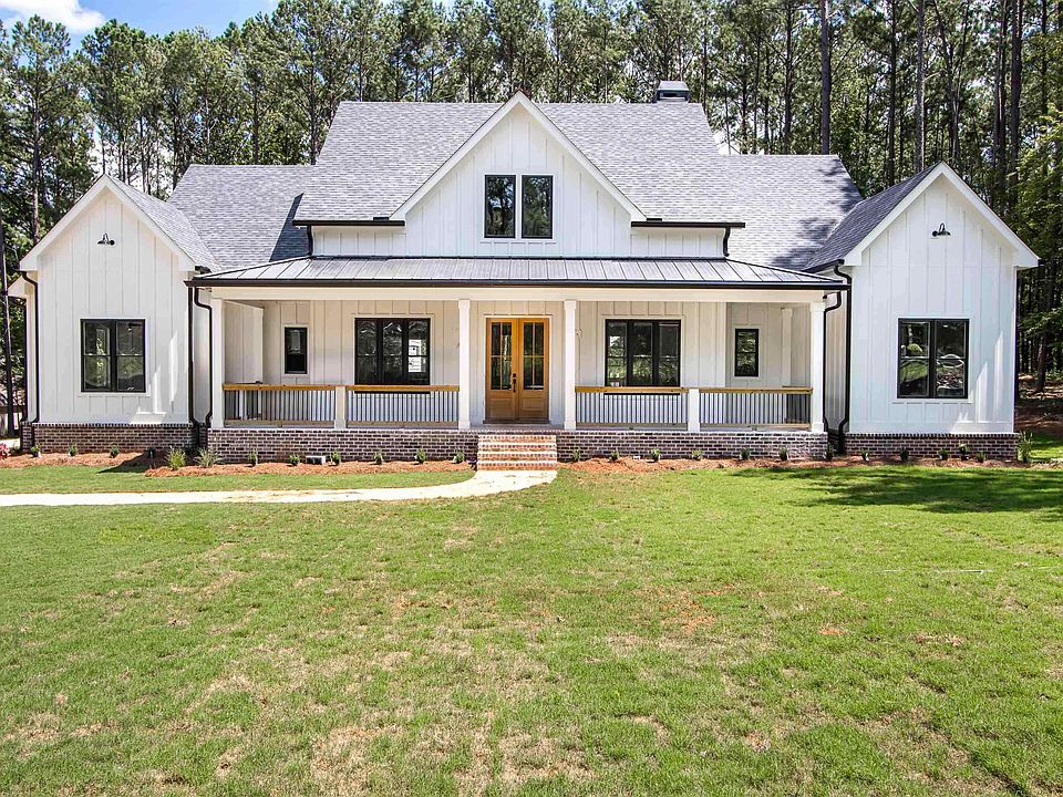 1st image of 2021 Pine Valley Ct