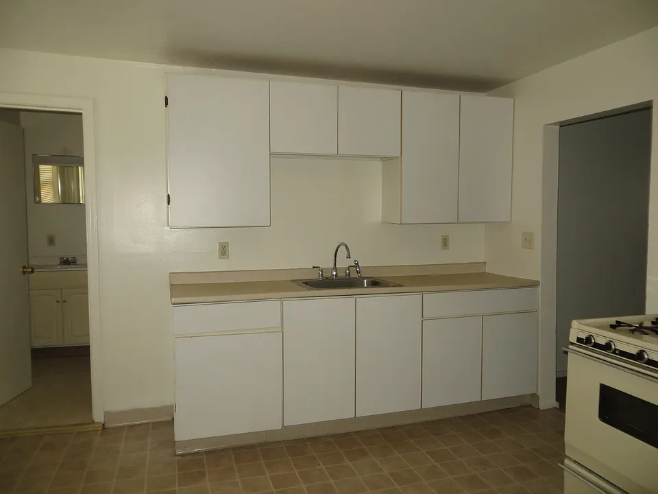 88 3/4 Palm St #F