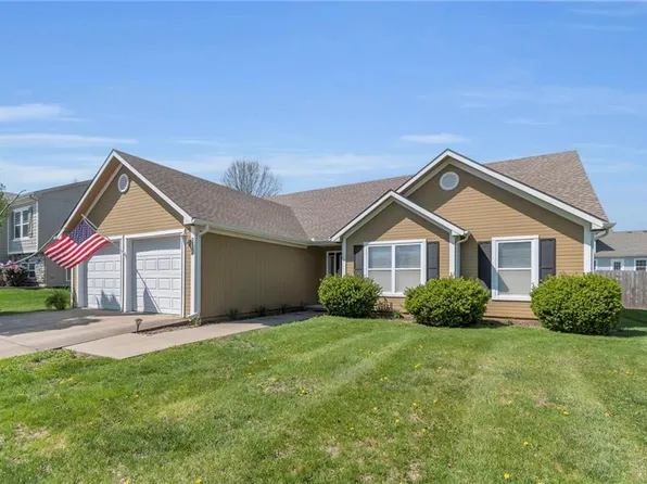 212 Blackjack Ave, Lone Jack, MO 64070