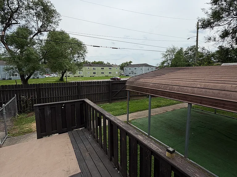 1600 Thornberry Ave — Photo 15