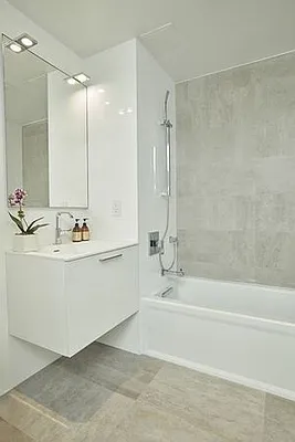 Rented by Chase Global M Realty LLC | media 7