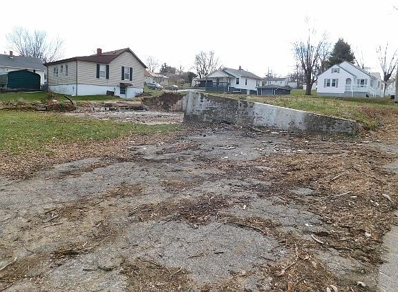 2nd image of 400 S Jackson St