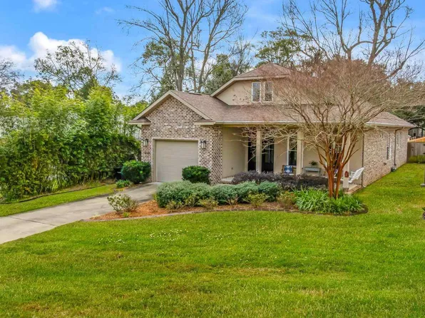 1649 E Hatton St, Pensacola, FL 32503