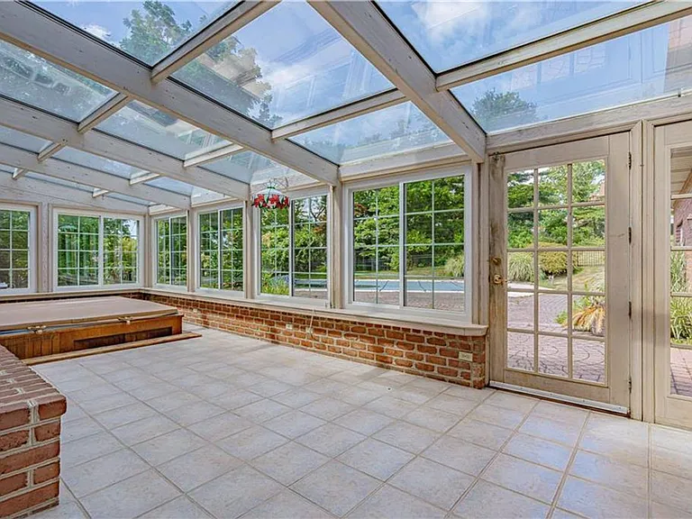 3475 Manor Rd — Photo 9
