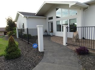 906 Leland Ridge Rd, Columbia, MO 65203