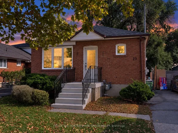 23 Loma Rd, Toronto, ON M8Z 3Z6