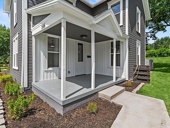2nd image of 106 W Race St