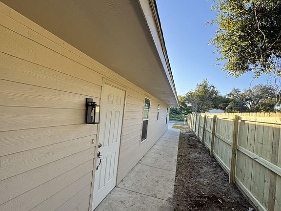 2nd image of 148 Claire Ave #B