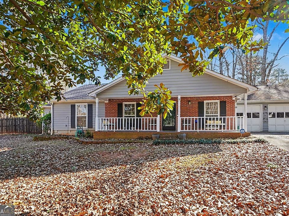 1st image of 8671 Twin Oaks Dr