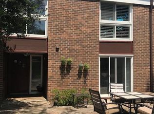 11358 Links Dr, Reston, VA 20190