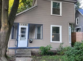 709 Sinclair Ave NE, Grand Rapids, MI 49503
