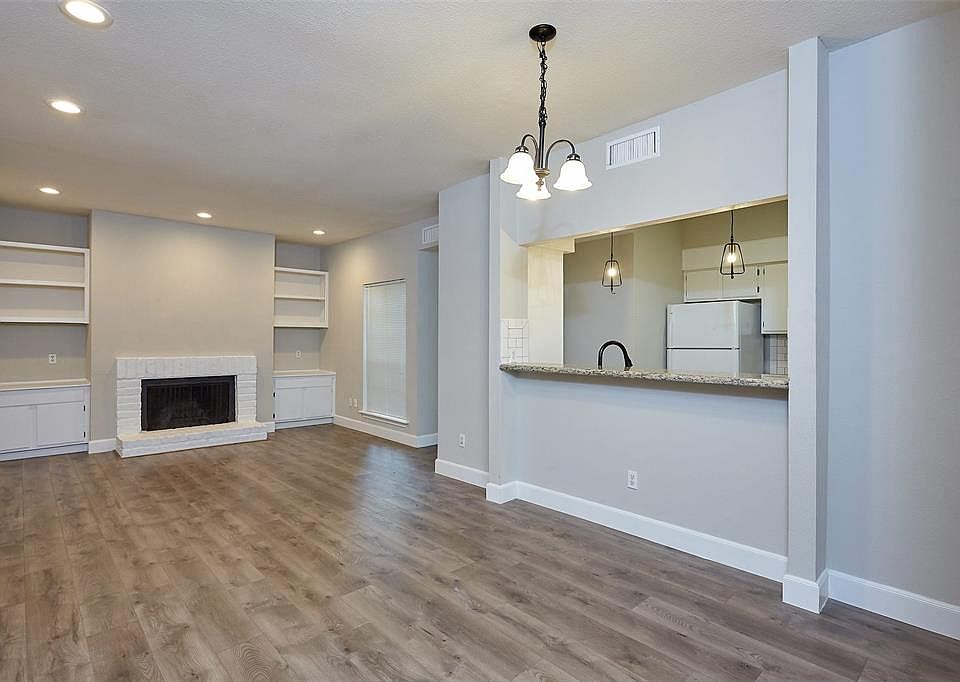 1st image of 9809 Richmond Ave Unit B11