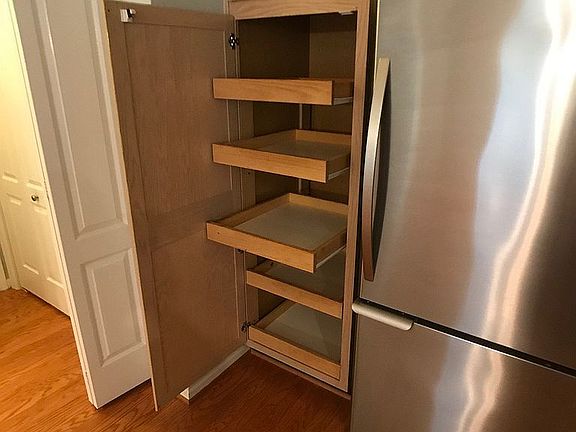 Pantry, Pull out Shelving