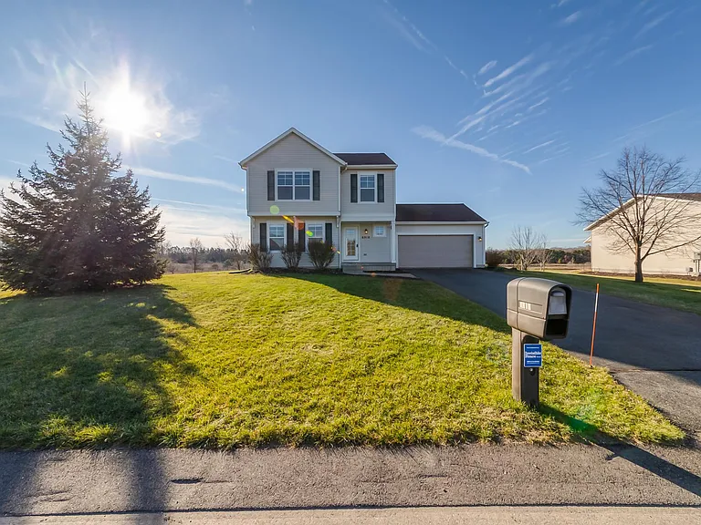 6918 Peninsula Dr NE — Photo 3