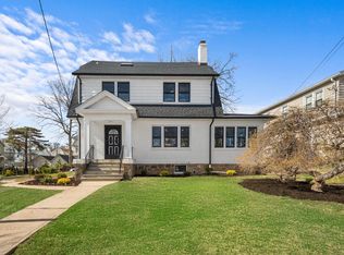 107 Colonial Pl, New Rochelle, NY 10801