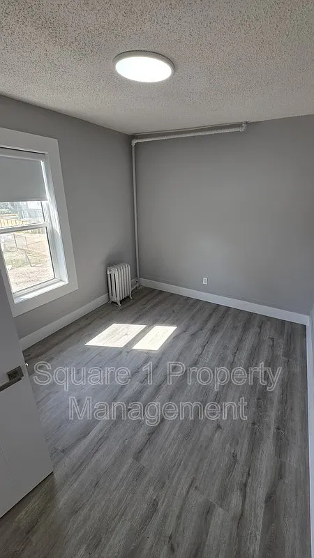 1 bed, 1.0 bath, $1,100 — Photo 3